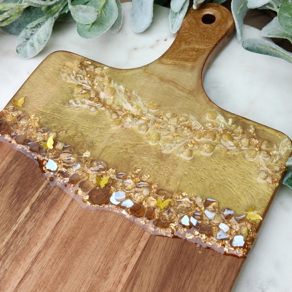 12. Resin Acacia Wood Charcuterie/Cheese Board - Picture 3 of 7